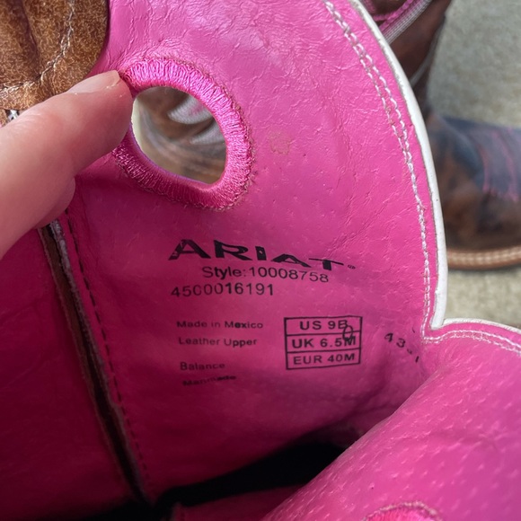 Ariat Women’s Crossfire Boots, Size 9, Pink and Brown - Picture 2 of 4